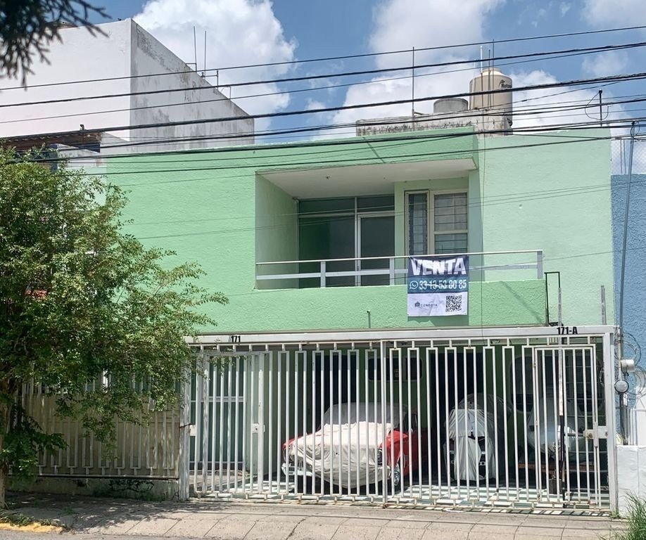 Casa en Independencia Norte (cerca de Centro Médico de Especialidades)